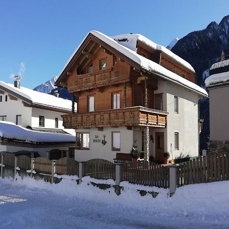 Apartment In Mayrhofen In The Mountains Exteriör bild