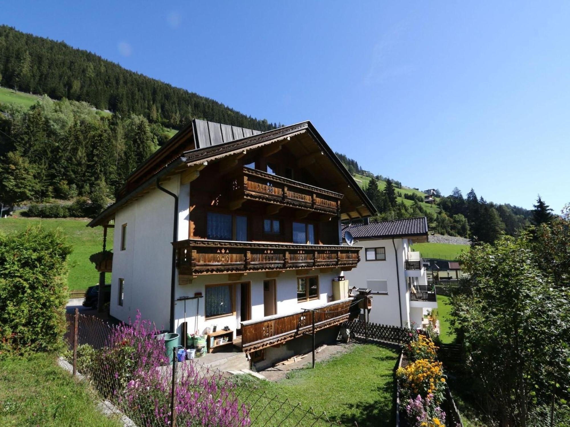 Apartment In Mayrhofen In The Mountains Exteriör bild