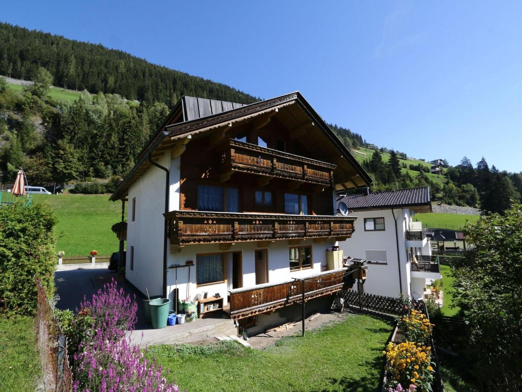 Apartment In Mayrhofen In The Mountains Exteriör bild